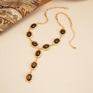 Elegante y Moderno Collar Largo Chapado en Oro Estilo Mónaco/Bohemio para Mujer, con Colgante de Piedra Preciosa Grande, Joyería de Graduación 2026 - Product Image 4