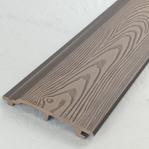 Revêtement mural extérieur en WPC résistant à l'humidité et aux intempéries, imitation <span class=keywords><strong>bois</strong></span>, pour la décoration de villas et de façades de bâtiments. - Product Image 5