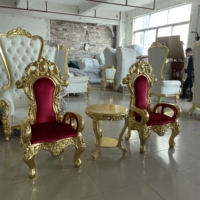 Petit ensemble de chaises de trône royales, chaise pour enfants en velours rouge avec sculpture dorée et table d'appoint, fabrication sur mesure