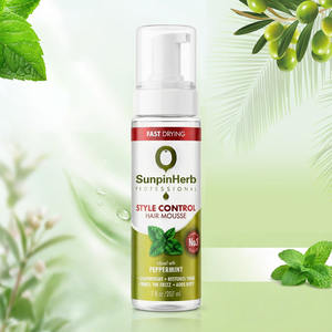 Mousse coiffante à la menthe poivrée et à l'huile d'olive, séchage rapide pour un contrôle du style, une définition des boucles et une réduction des frisottis - Product Image 1