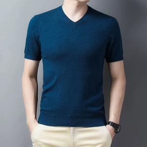 Suéter de punto de manga corta con cuello en V de color liso para <span class=keywords><strong>hombre</strong></span>, estilo casual, ideal como capa base, novedad de otoño, venta al por mayor. - Product Image 1