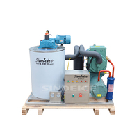 Machine à glace en flocons d'eau de mer de 1 tonne, résistante à la corrosion, en acier inoxydable, pour la pêche marine et le refroidissement des fruits de mer