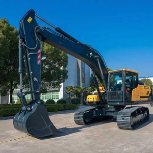 Excavatrice sur chenilles HX230L de 23,8 tonnes pour la remise en état des terres agricoles et la protection des ressources hydrauliques - Product Image 2