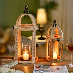 Lanterne porte-bougie en bois avec poignée en métal rustique, design cage à oiseaux, style rétro écologique - Product Image 4