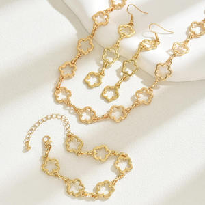 Wholesale 18K Gold Plated Four Leaf Clover Necklace and <b>Bracelet</b> Earrings Gift <b>Sets</b> for Women Fashion Jewelry for Weddings - Product Image 2