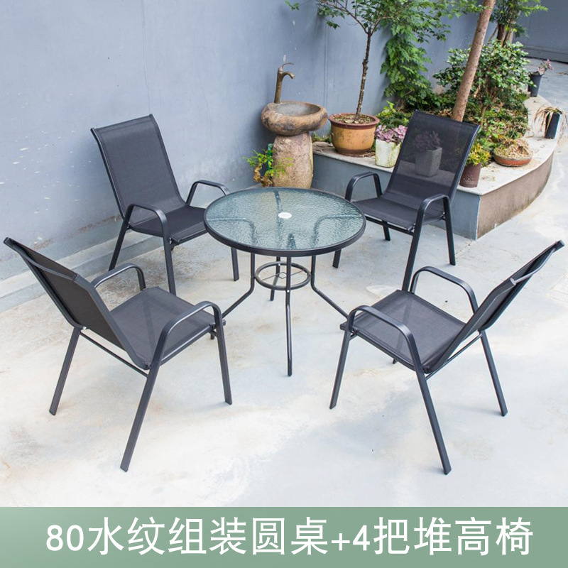 80 assembled round table
