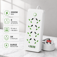 Multiprise universelle 8 voies pour usage domestique, 10A 2500W, en laiton, IP44, avec protection contre les surcharges et les surtensions, et porte-prise de sécurité