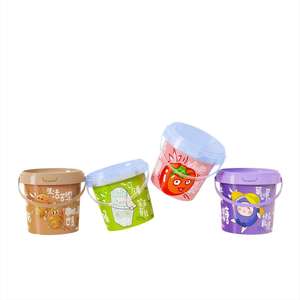 Personalizado de grado alimenticio 0.5L 1L Vasos de plástico Candy Honey Cubo <span class=keywords><strong>transparente</strong></span> Cubo redondo de plástico Cubo de plástico Flexografía con tapa y asas - Product Image 2