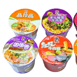 Campioni gratuiti nuovo marchio Ramen Noodles funghi manzo Falvor Ramen tazza di zuppa cinese Noodles istantanei