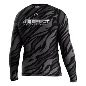 Camiseta de Compresión para Hombre con Tecnología de Gestión del Sudor, Ideal para Jiu Jitsu, MMA y Lucha Libre - Product Image 4