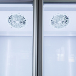Réfrigérateur vertical commercial à double porte de 600 l, vitrine réfrigérée à basse température pour les magasins de proximité - Product Image 4