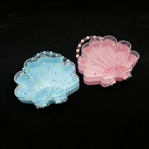 Scatola Portatile a Forma di Conchiglia in Plastica PS FANG YUAN |   Contenitore per Gioielli e Cosmetici per Collane e Anelli Capacità 0-1L - Product Image 1