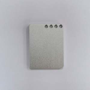 جهاز تتبع وتحديد المواقع GPS ذكي مقاوم للماء مع شحن لاسلكي وسلسلة مفاتيح معتمدة من MFi مع خاصية العثور على جهازي - Product Image 6