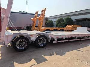 รถบรรทุกหัวลากซิโนทรัค ฮาวโอ 6x4 ดีเซล 351-450 แรงม้า ระบบกันสะเทือนแบบลม เกียร์ธรรมดา พวงมาลัยซ้าย ใหม่ สำหรับขนส่งโลจิสติกส์ - Product Image 3