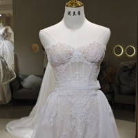 Robe de mariée 2-en-1 avec corset transparent à baleines, jupon en dentelle détachable, ceinture en satin, traîne chapelle, personnalisable, vente en gros, fleurs pour la mère de la mariée