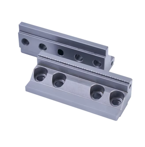 Accesorios para Máquinas Herramienta Bien Diseñados, Prensa de Sujeción Modular Autocentrante de 5 Ejes Xindian CNC - Product Image 5