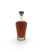 Vente en gros de bouteilles de liqueur en verre transparent de haute qualité de 700 ml et 750 ml avec bouchon en liège pour brandy, whisky, vodka