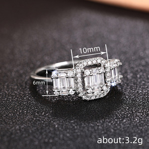 Anello quadrato scintillante per donna, gioiello da dito alla moda - Product Image 3