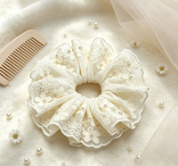 Scrunchie en dentelle brodée de fleurs blanches pour femmes et filles, accessoires de cheveux pour mariage