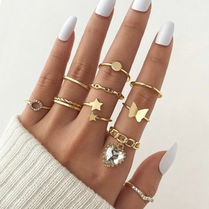 Ensemble de 9 bagues de style royal avec diamants, feuilles de cristal, cœur, papillon, vague, étoile, serpent, perle - Product Image 4