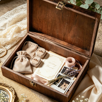 Boîte à souvenirs vintage en bois massif, boîte de rangement décorative à couvercle pour couple de jeunes mariés, souvenir de mariage, anniversaire, objet de collection