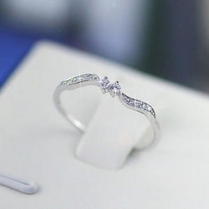 Bague en diamant pour femme F1058, diamant rond taille brillant, diamant naturel, style classique de fiançailles, alliance en or blanc 14 carats - Product Image 3