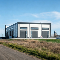 Bâtiment d'entrepôt industriel en acier, livraison directe, structure galvanisée à chaud, panneaux sandwich ignifuges, résistance au vent 121+ mph, 20+