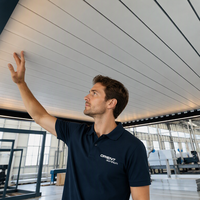 Abri de stationnement double pliant en cantilever 2026 en polycarbonate et métal pour deux voitures – Idéal pour le stationnement et le garagage
