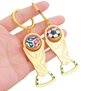Porte-clés en métal de football mondial, ouvre-bouteille, pendentif commémoratif pour les fans soutenant les cinq ligues majeures - Product Image 2