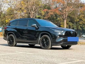 Voitures d'occasion Toyota Highlander 2023 Hybride Intelligent Double Moteur 4x4 Édition Knight 2.5L 189 L4 Hybride SUV 5 Portes 7 Places - Product Image 3