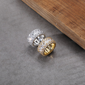 Bague Hip-hop, Bague en Cuivre Hip-hop avec Zircon Incrusté en Forme de Carré, Bague pour Homme - Product Image 1