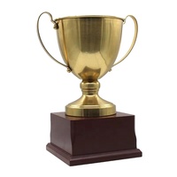 Trophées de récompense pour événements sportifs, coupes de football, trophées commémoratifs personnalisés pour événements d'entreprise, gravés et conçus de manière créative
