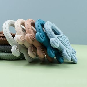 Nouveau design anti-sevrage, hochet à mâcher apaisant, anneau de dentition en silicone organique rond unisexe pour bébé - Product Image 4