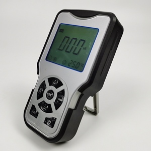 Medidor Digital Multiparamétrico de EC y DO con Pantalla LCD Portátil y Calibración Automática - Product Image 4