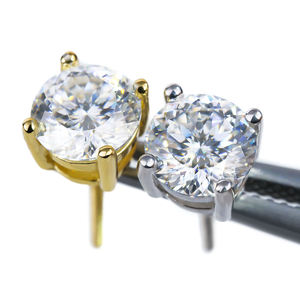 Vente en gros de clous d'oreilles en moissanite, taille portugaise, qualité VVS, en argent sterling 925, bijoux en moissanite pour femmes et hommes, style hip-hop - Product Image 3