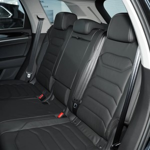 Nouveau <span class=keywords><strong>SUV</strong></span> essence ADW 2026 pour <span class=keywords><strong>VW</strong></span> <span class=keywords><strong>Touareg</strong></span> 3.0T TSI V6 5 portes 5 places Boîte automatique Intérieur foncé Transmission intégrale - Product Image 5