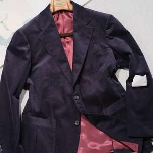 <span class=keywords><strong>Blazer</strong></span> en <span class=keywords><strong>velours</strong></span> côtelé violet pour <span class=keywords><strong>homme</strong></span>, coupe ajustée, style décontracté chic, avec doublure rose, pour le quotidien professionnel. - Product Image 3