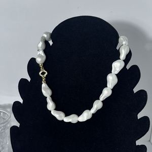 Colección Verano 2025, Brazalete de Perlas de Imitación Barrocas Asimétricas, Estilo Retro Francés Medieval para Mujer, Collar Clásico con Cuentas - Product Image 6