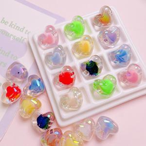 Cuentas acrílicas en forma de corazón recubiertas de UV de alta calidad para cadenas de teléfonos móviles DIY accesorios de joyería Material hecho a mano - Product Image 1