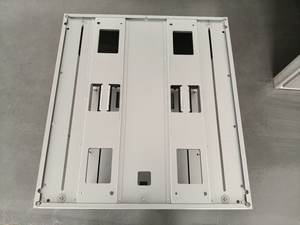 מגשי מגזינים לרכיבים אלקטרוניים (PCB) מותאמים אישית, באיכות גבוהה ודיוק גבוה, עם כוונון, מידות: אורך 630 * רוחב 680 * גובה 563 מ\\\"מ, מוגני חשמל סטטי (ESD), עבור ציוד קו הרכבה SMT. - Product Image 4