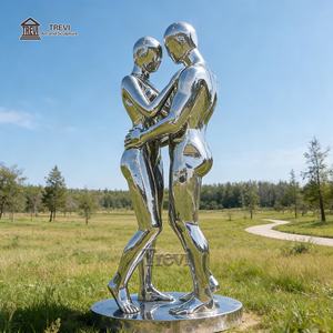 TREVI Büyük Paslanmaz Çelik Aşk Çifti Heykelleri Modern Dış Mekan Dekorasyonu İçin - Product Image 1
