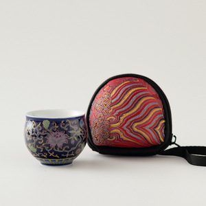 Taza de té de porcelana redonda, diseño tradicional chino, motivos auspiciosos pintados a mano, taza individual para té de la tarde, origen Dehua - Product Image 2