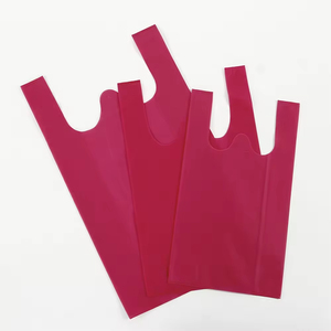 Bolsa de Tela No Tejida Plegable de Alta Calidad para Camisetas y Artículos Diversos, Diseño con Corte en W, Reciclable para Uso Comercial - Product Image 5