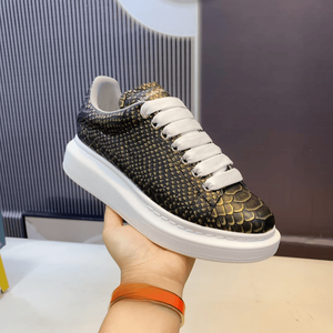 Alexander Zapatos Deportivos Casuales con Plataforma y Suela Gruesa MC, con Parte Superior Negra con Estampado de Escamas de Pescado, que Aumentan la Altura, Modelo Queen - Product Image 1