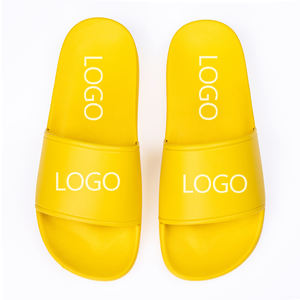 รองเท้าแตะพีวีซีแบบสวมสำหรับชายและหญิง พิมพ์โลโก้ตามสั่ง เหมาะสำหรับใส่ชายหาด ฤดูร้อน ลวดลายนูน ใช้ได้ทั้งกลางแจ้งและในบ้าน - Product Image 5