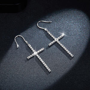 Pendientes de Moda con Incrustaciones de Moissanita, Chapados en Rodio y Oro, Estilo Cruzado, para Unisex, Joyería de Aniversario - Product Image 5