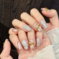Faux ongles en feuille d'or de haute qualité, application facile, couverture complète, design personnalisé disponible