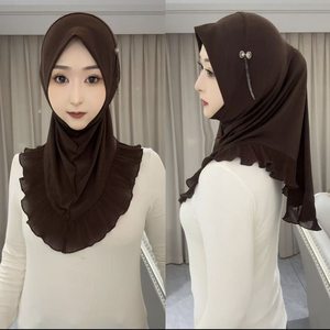 Nuovo Hijab in Tessuto RPET Riciclato con Cristalli e Volant (Sciarpa Semplice con Fiocco e Volant) Primavera 2026 per Donna - Product Image 2