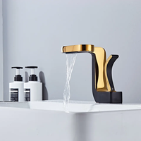 Robinet de lavabo chaud et froid au design artistique mitigeur de baignoire cascade à poignée unique