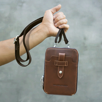 Sac bandoulière vintage en cuir pleine fleur huilé pour homme, pochette de téléphone à porter à la ceinture pour téléphone portable 6,9'' et iPad 8,3''